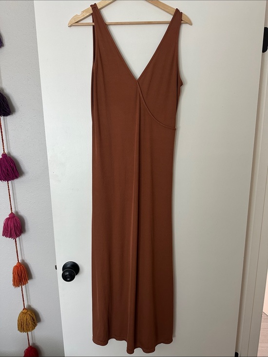 Victoria's Secret Dresses & Skirts - Victoria's Secret Rust Brown V-Neck Ribbed Maxi Dress